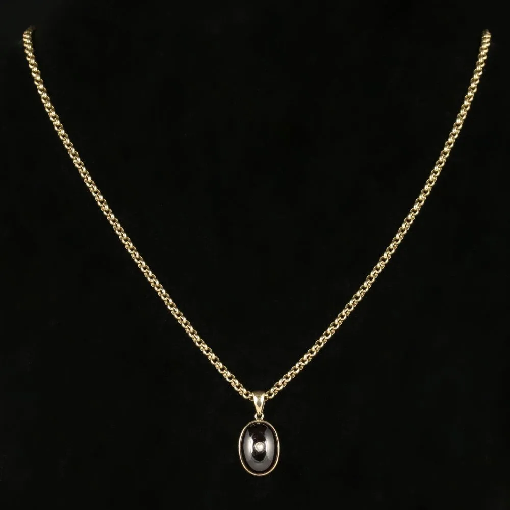 Antique Victorian Garnet Pendant And Chain 9Ct Gold