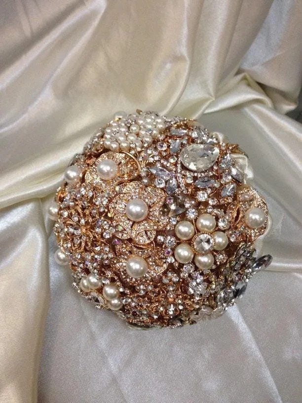 Brooch sphere Cake topper / Separator by Crystal wedding uk
