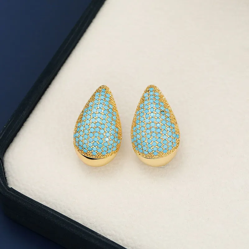 Dazzling Teardrop Stud Earrings - Add a Touch of Elegance to Any Outfit