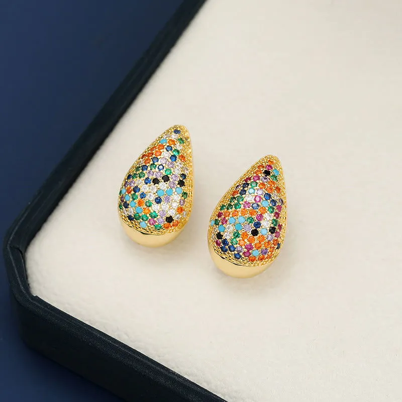 Dazzling Teardrop Stud Earrings - Add a Touch of Elegance to Any Outfit