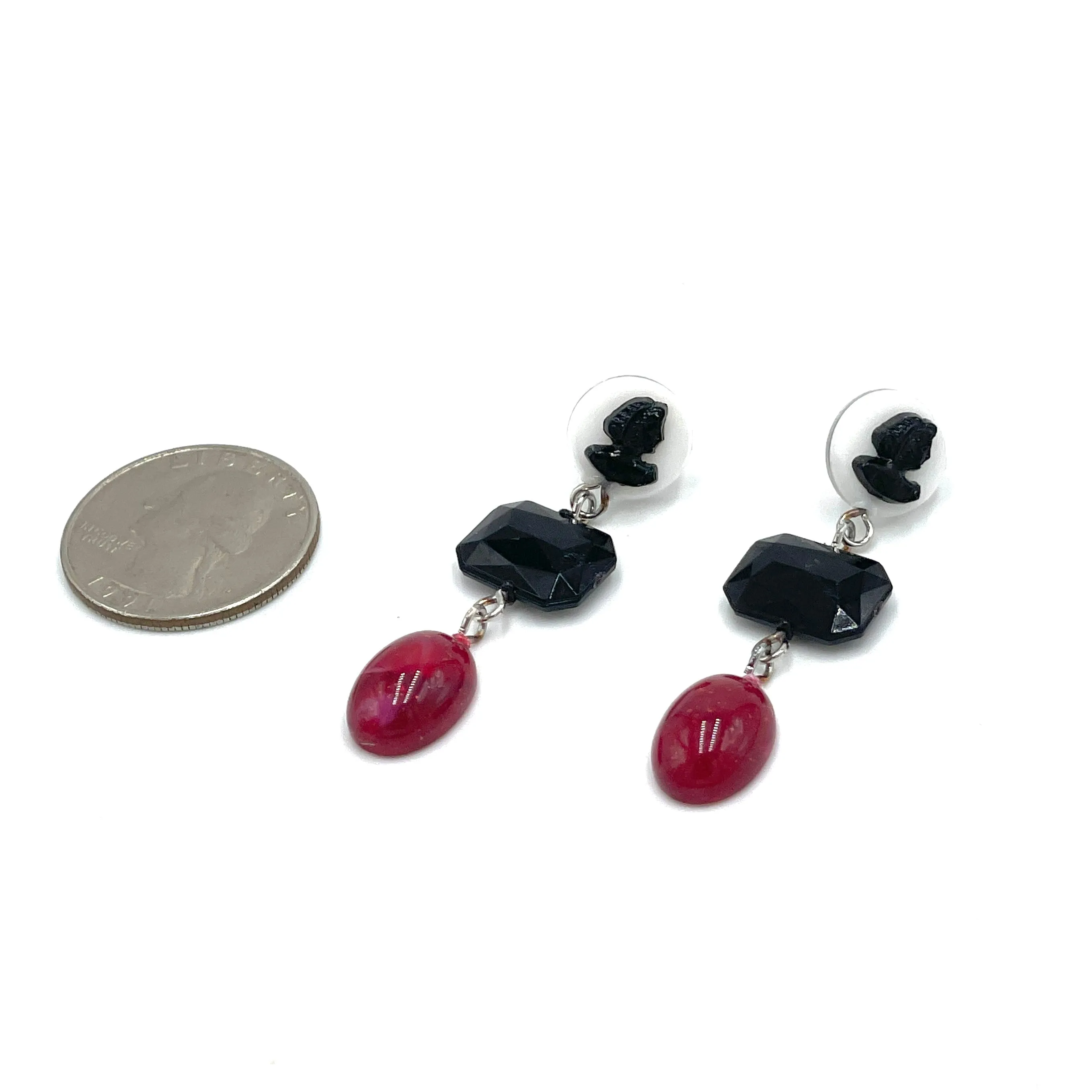Faceted Onyx Cranberry & Cameo Lucite Trinket Earrings