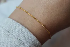 Gold Dew Drop Bracelet
