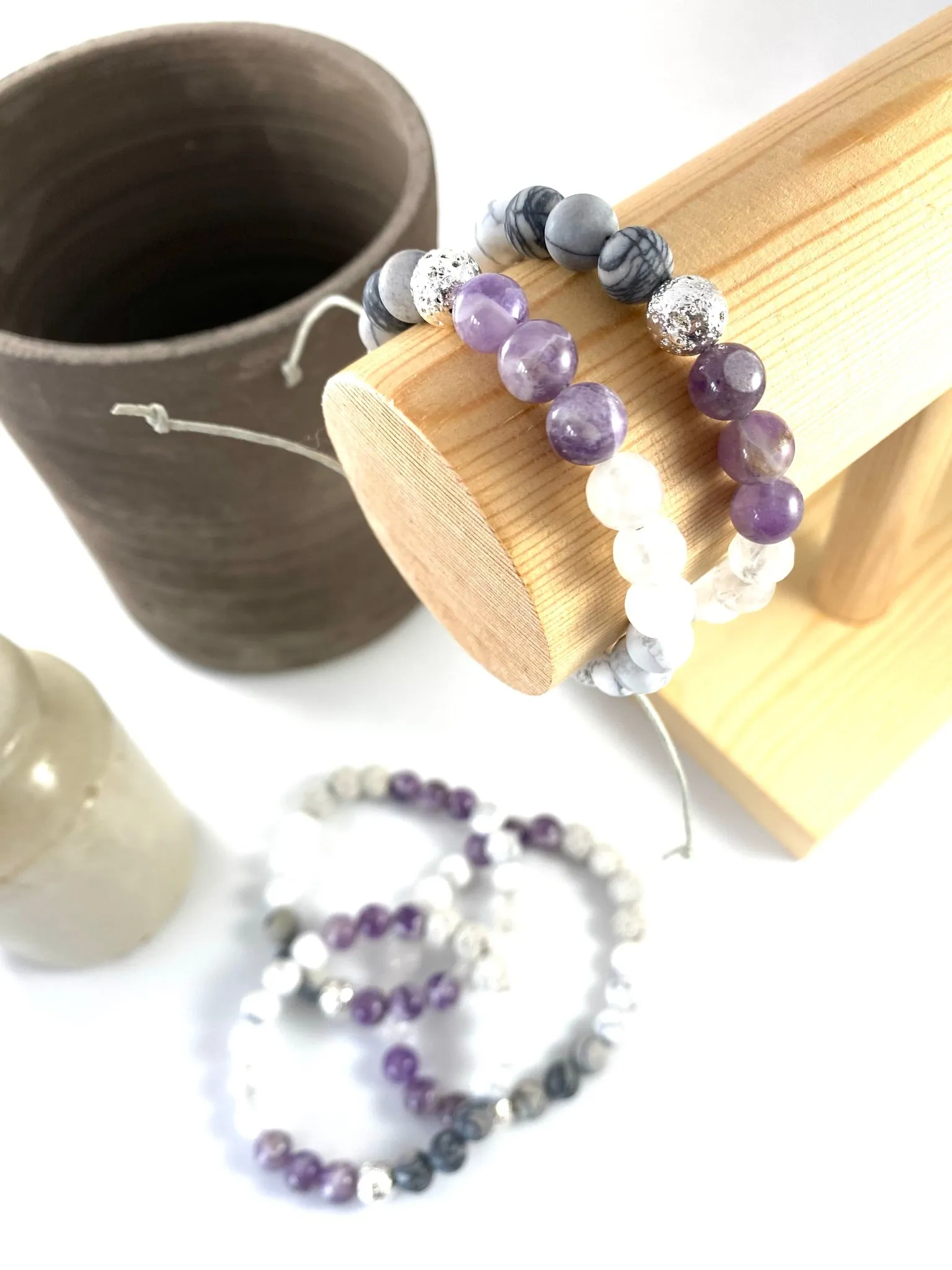 Lavender Fields - Howlite and Amethyst Diffuser Bracelet