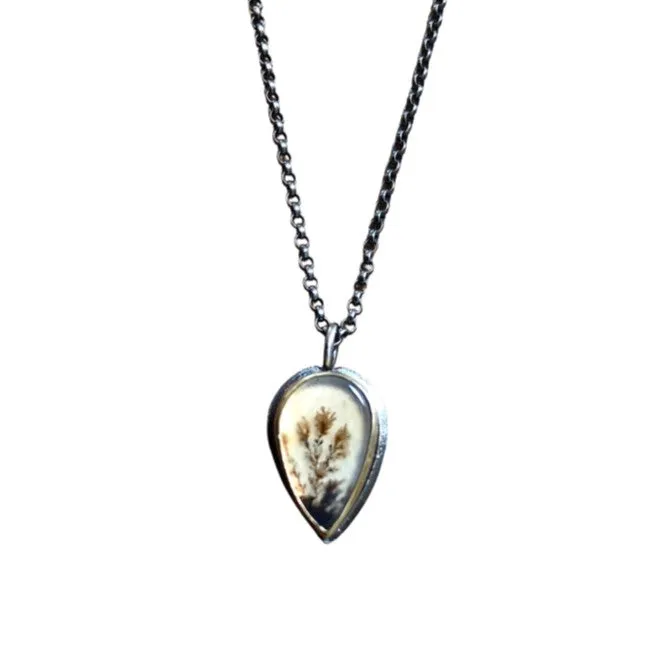 Natural Dendritic Quartz Set Necklace in 18k Gold