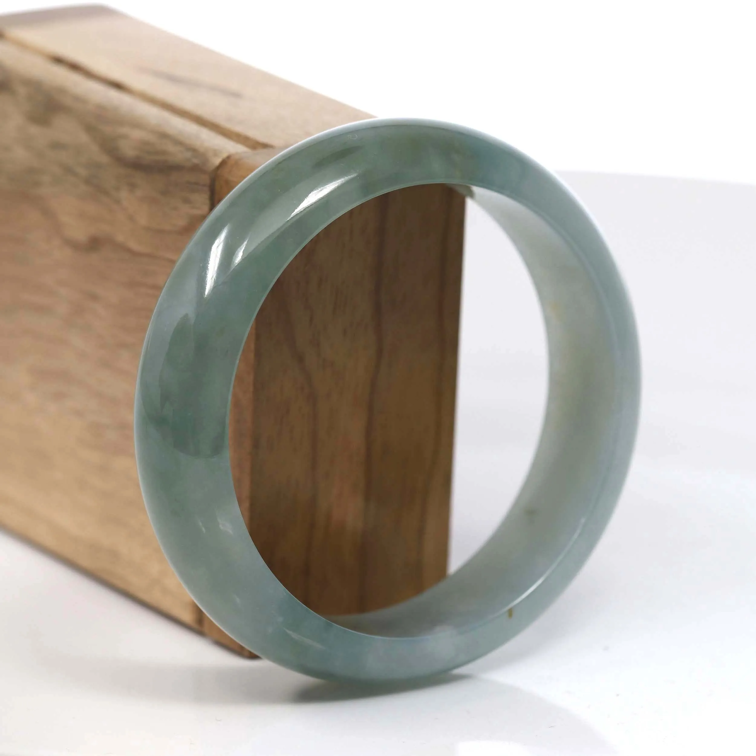 RealJade® Co. Burmese High-end Ice Oil-green Jade Jadeite Bangle Bracelet (59.56mm) ( Collectibles )T072