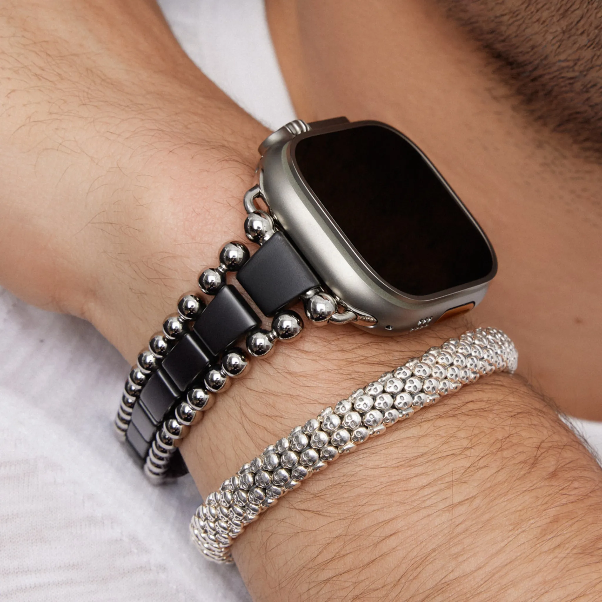 Smart Caviar Matte Black Ceramic and Caviar Beaded Skull Bracelet Gift Set