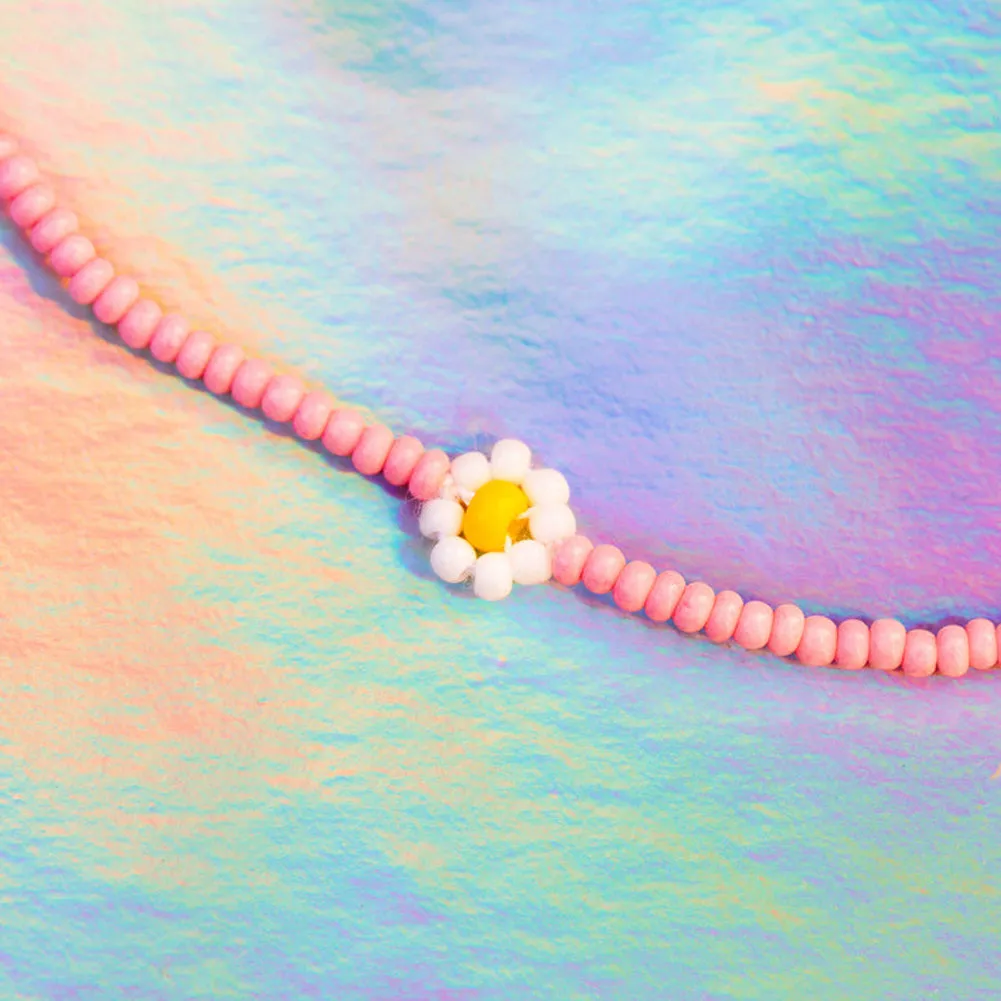 Spring Daisy Seed Bead in Pink by Pura Vida