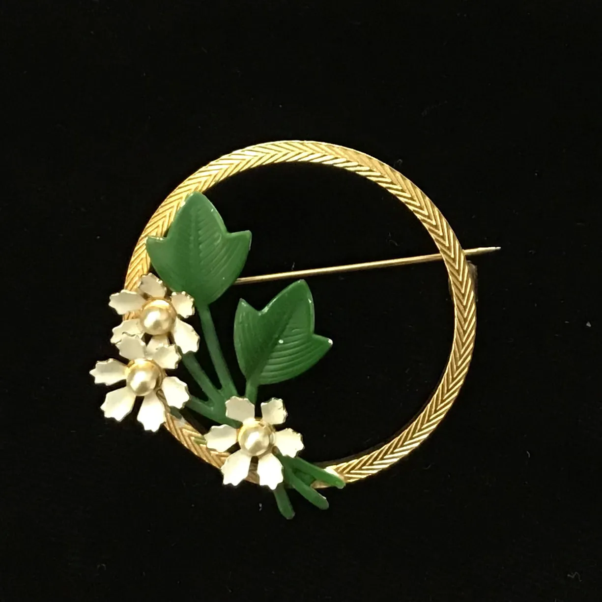 Vintage Circle Brooch