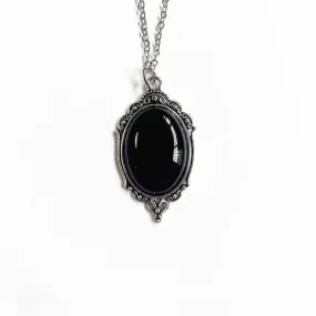 Vintage Style Oval Quartz Cameo Necklace